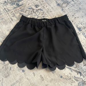 Black madewell shorts with scalloped bottom 🖤